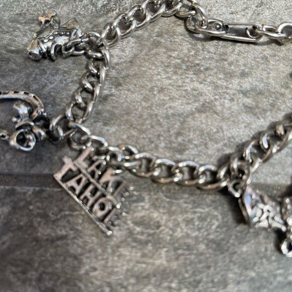 Vintage silver tone Lake Tahoe charm bracelet - Picture 4 of 11